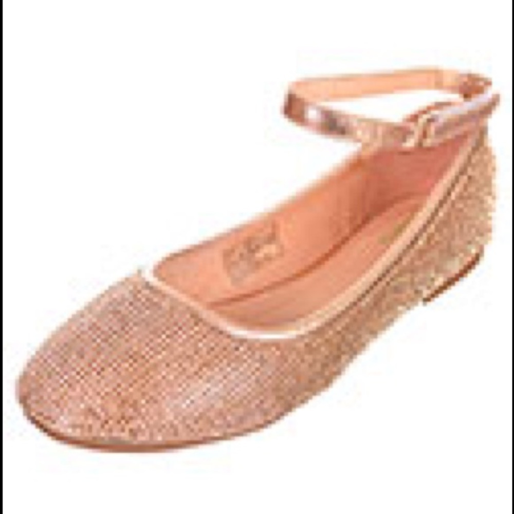 Flats with ankle strap